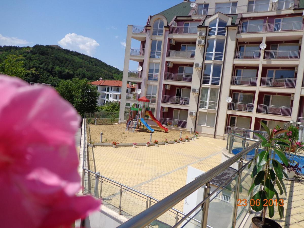 Kavarna Hills Apartments Екстер'єр фото
